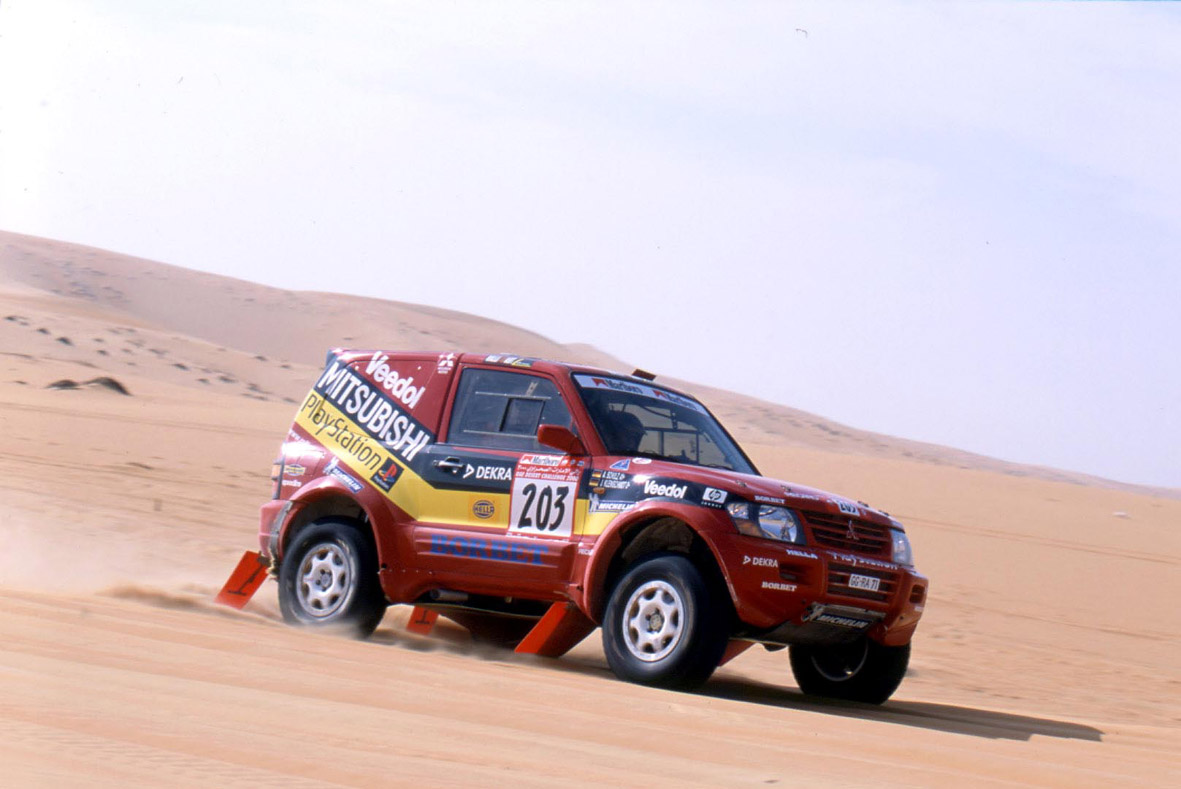 Mitsubishi Pajero Jutta Kleinschmidt Dakar 2001