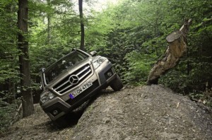 Mercedes presenta su nueva Clase GLK con tracción 4Matic