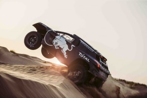 Peugeot mejora su vehículo para el próximo Dakar