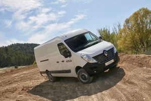 Renault presenta su gama de soluciones para terrenos difíciles