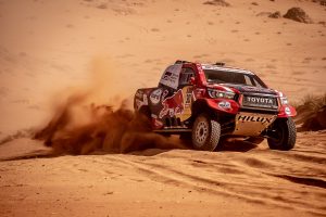 El equipo formado por Fernando Alonso y Marc Coma, con Toyota Hilux, obtiene su mejor resultado en lo que va de Dakar 2020