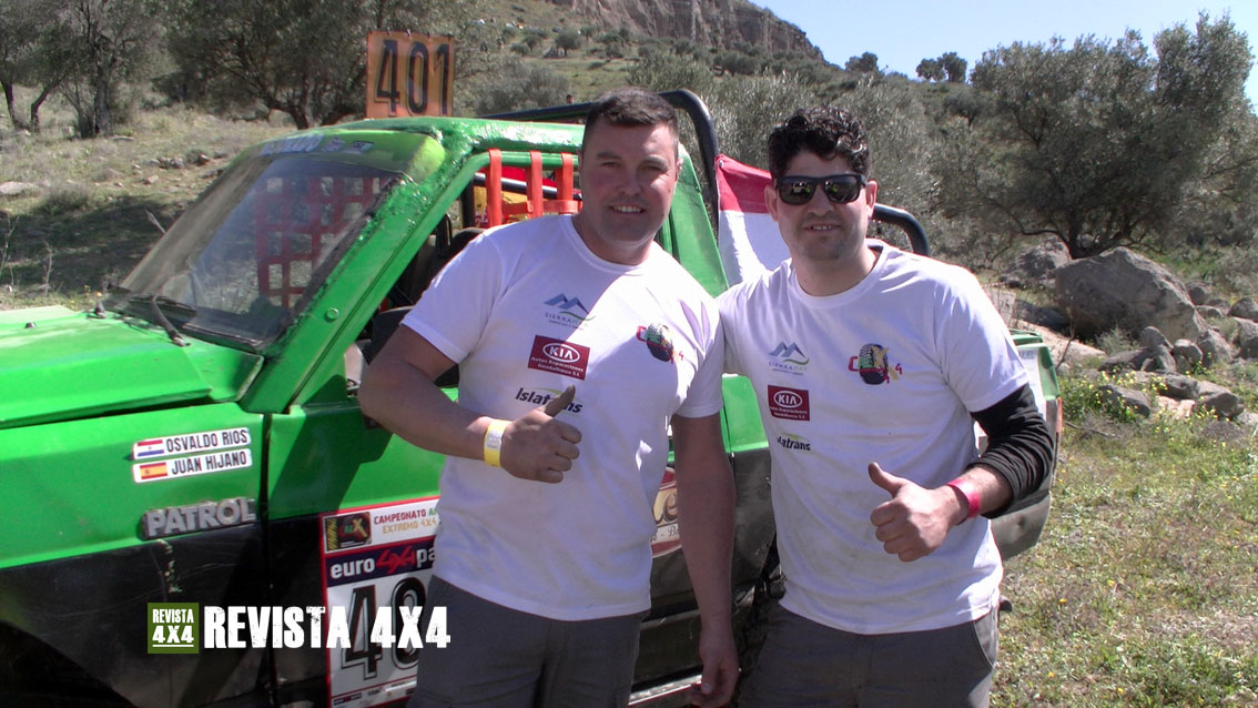 Osvaldo Ríos y Juan Hijano equipo Zartando Balate Nissan Patrol