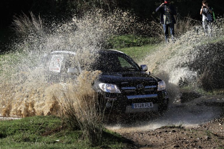 El equipo Salru Competición con Toyota Hilux se proclama Campeón de España de Rallyes Todo Terreno en Regularidad