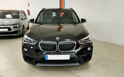 BMW X1 xDrive 4x4 diésel, automático, color negro, año 2017.