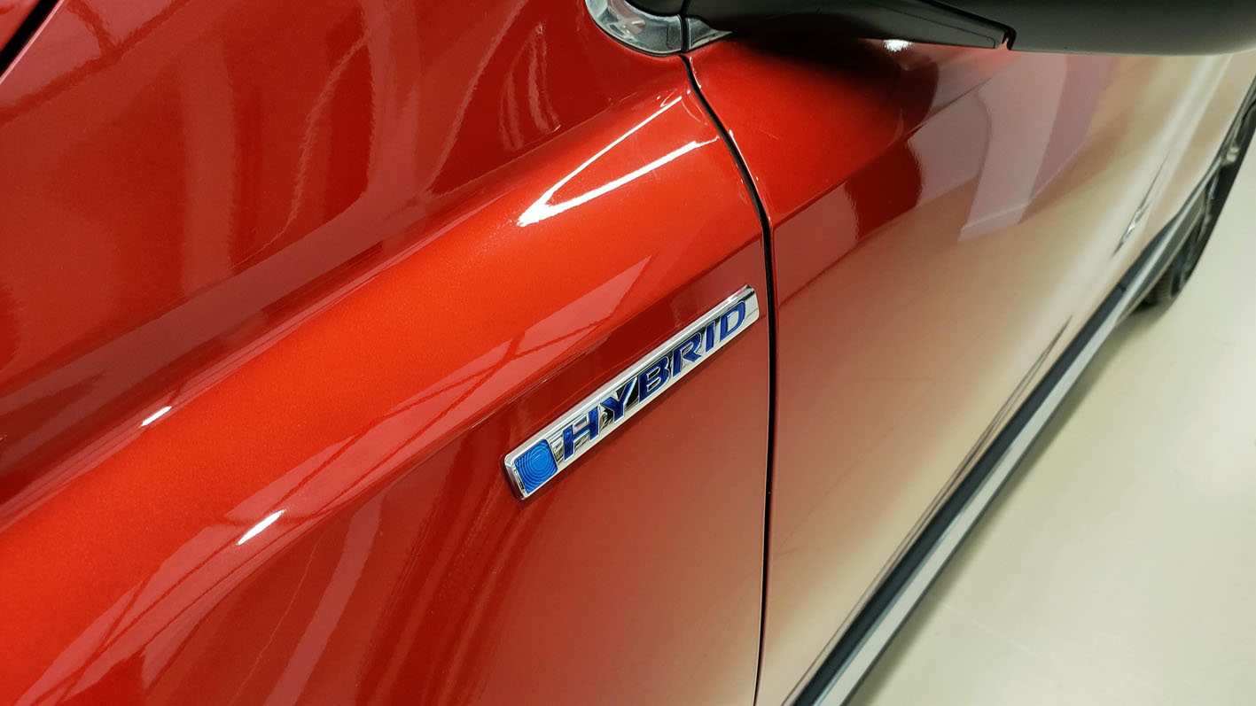 Honda CR-V logo Hybrid.