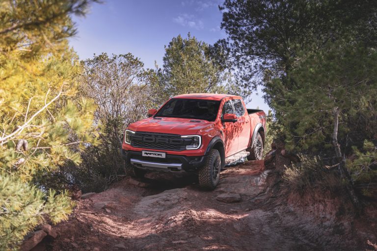 El pick up Ford Ranger Raptor presenta su lado más americano en estética y potencia