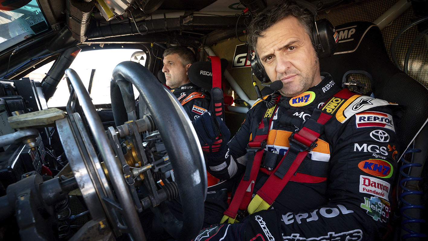 A pesar de un problema en el acelerador Isidre Esteve, del equipo Repsol Toyota Rally Team, consigue finalizar la primera etapa del Rally Dakar 2024