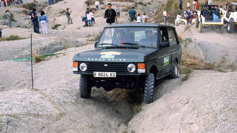 Range Rover en Trial 4x4.